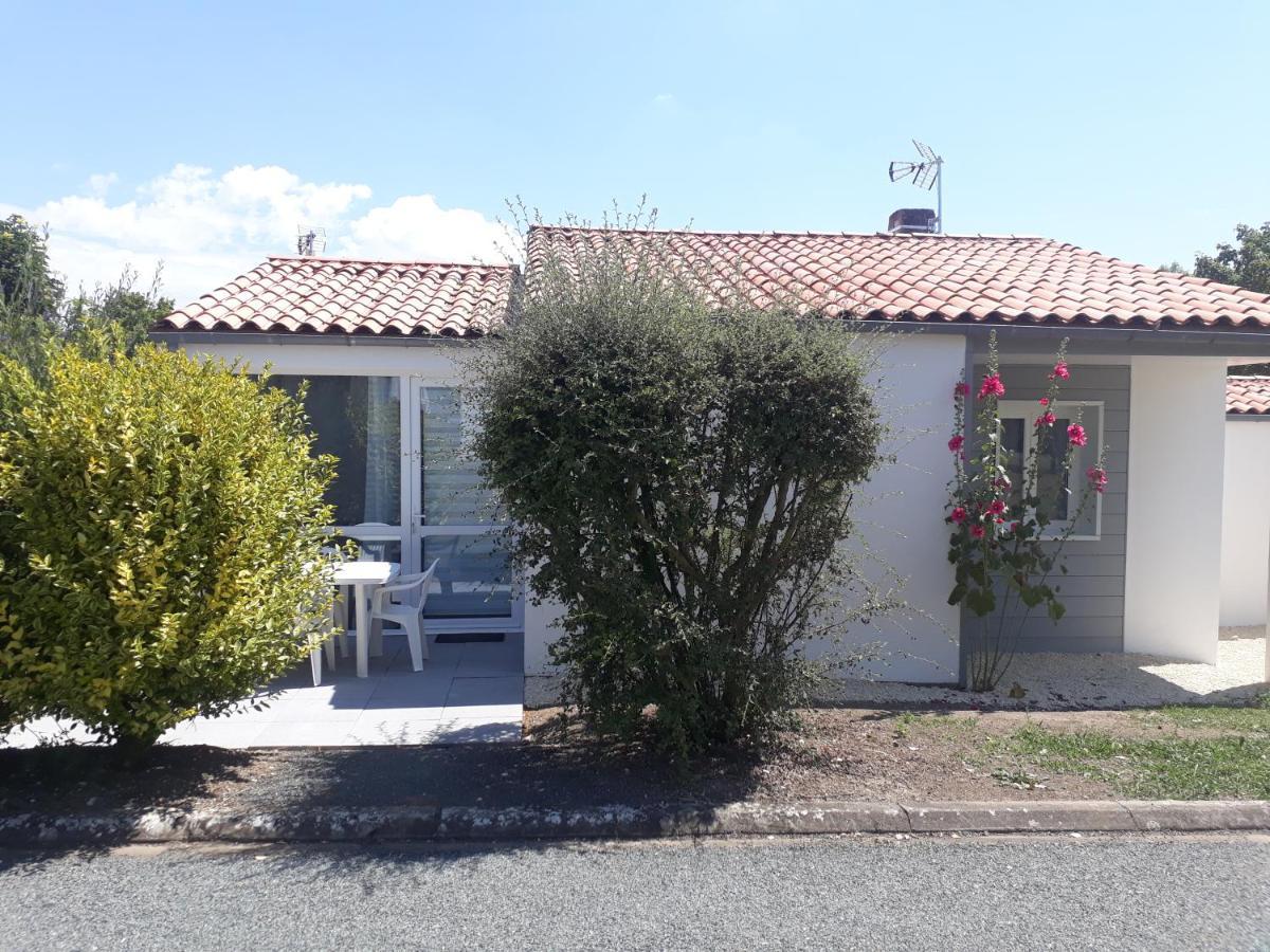 Villa Le Hameau De Saintonge Tonnay-Boutonne Esterno foto