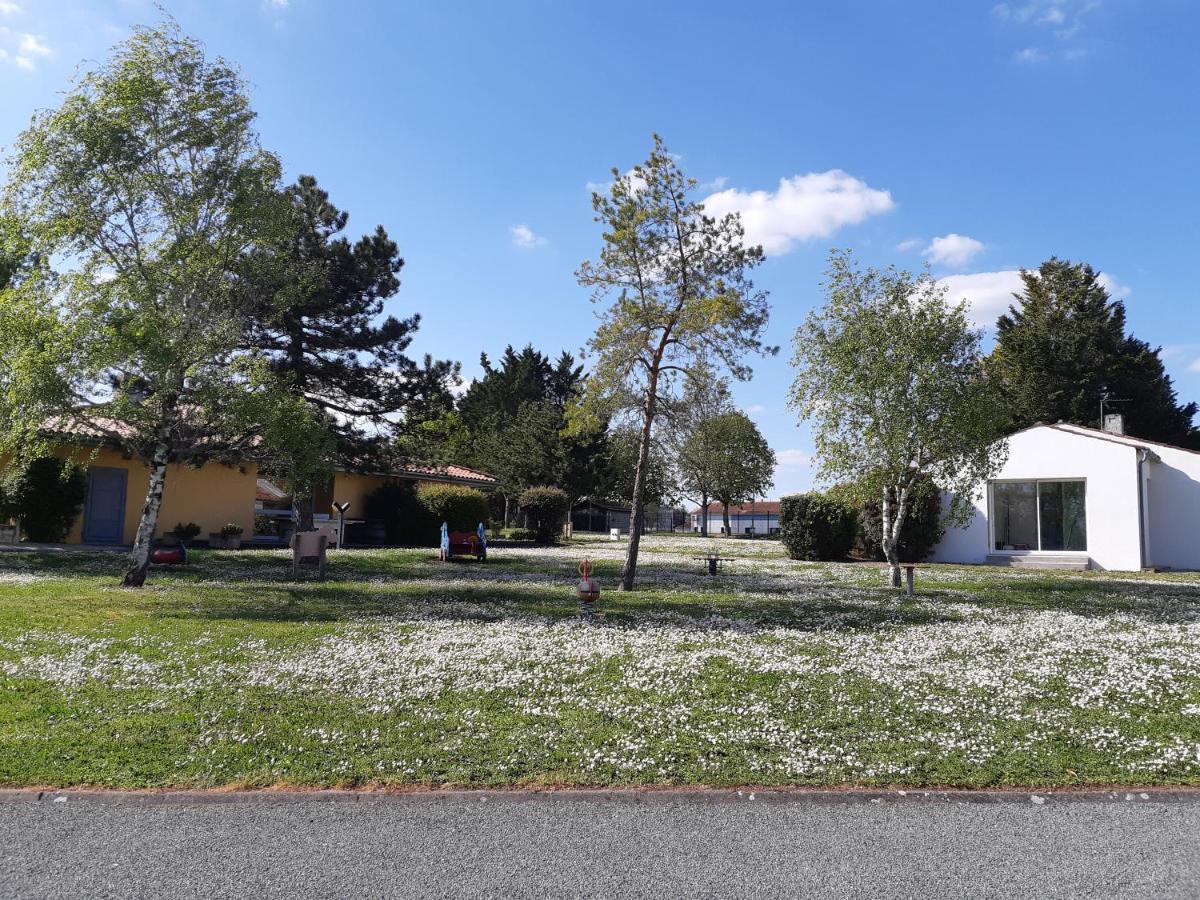 Villa Le Hameau De Saintonge Tonnay-Boutonne Esterno foto